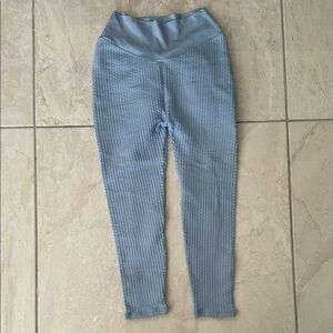 Allure the Brand Women's Blue Textured Leggings